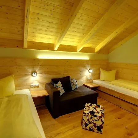 5 Sterne Holzchalet Dienberger Hof * Untergriesbach